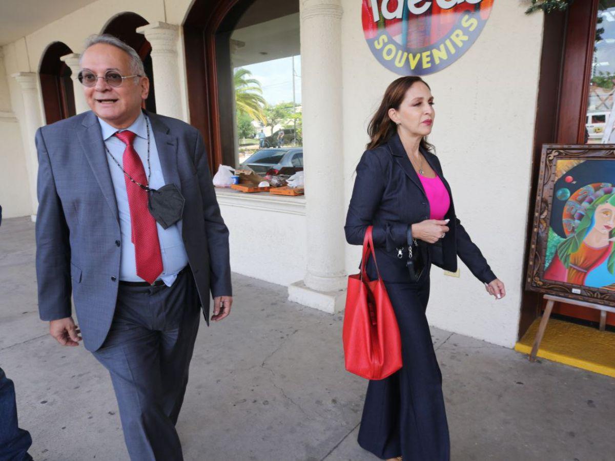 José Luis Moncada y Marcia Villeda fueron elegidos por el Consejo Central Ejecutivo del Partido Liberal (CCEPL) para escuchar la propuesta y socializarla después dentro del instituto político.