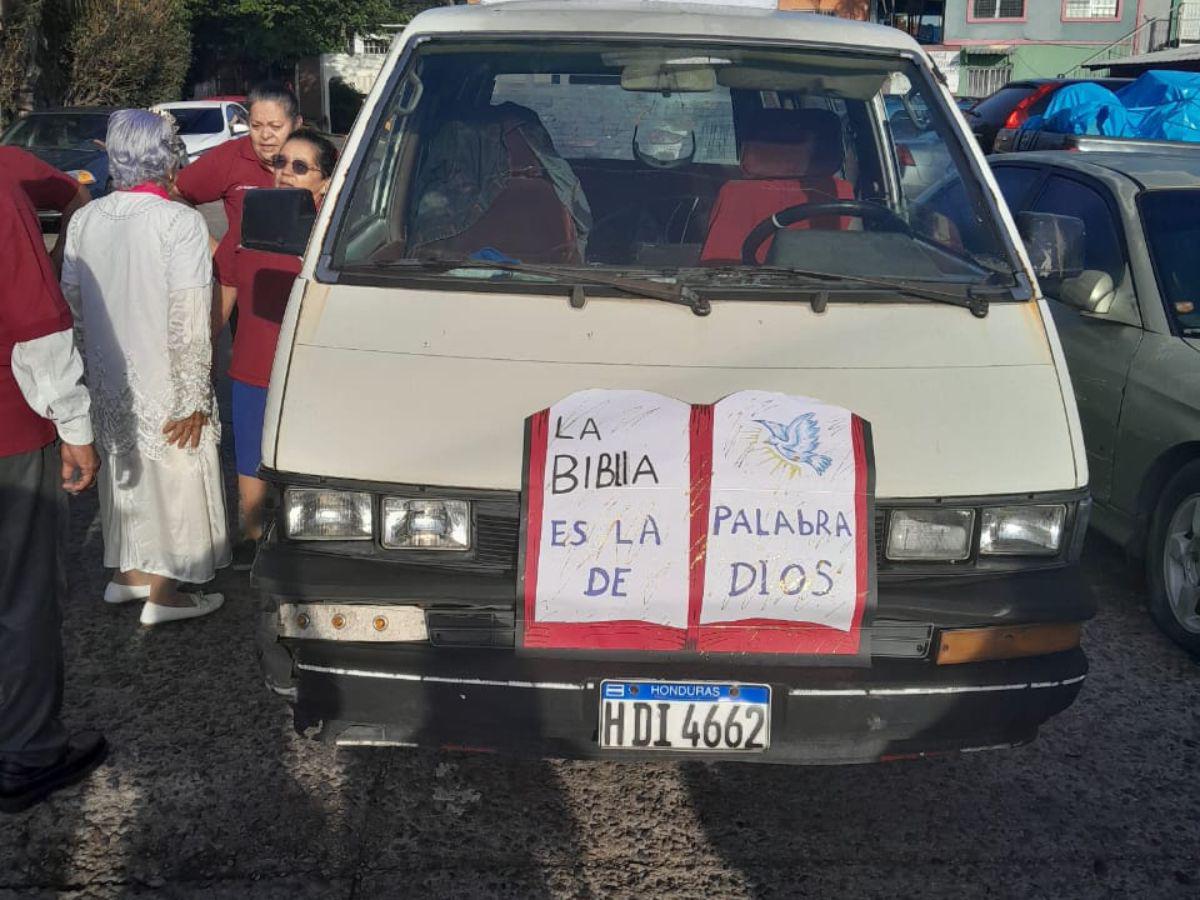 Iglesias conmemoran con devoción el Día de la Biblia en Honduras