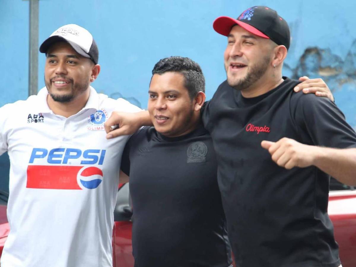 Ambiente final Motagua vs Olimpia: Furor con llegada de las barras y esto pasó con Pedro Troglio