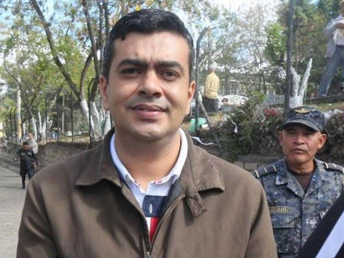 Arnaldo Urbina se opone a que le incluyan “pruebas de narcotráfico de sus hermanos”