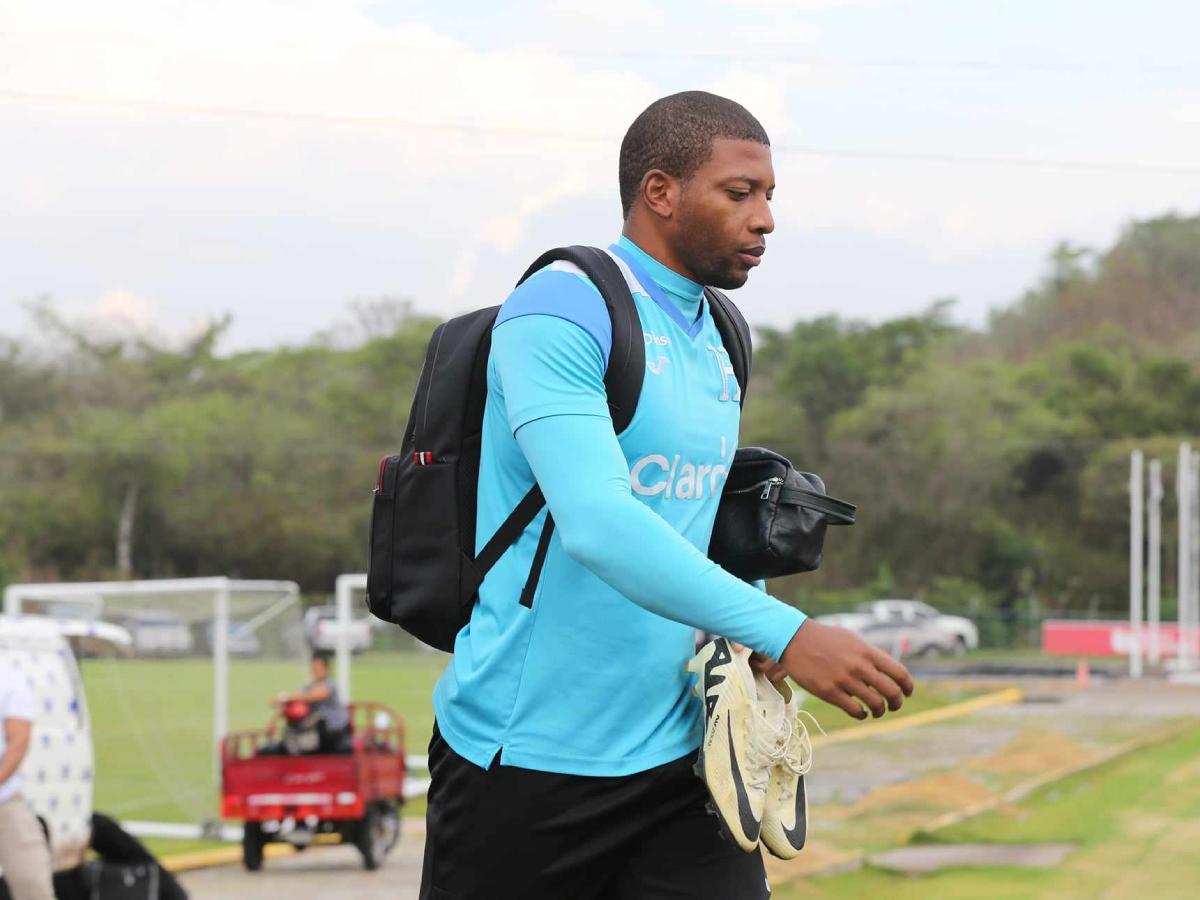 Buba López deja la Selección de Honduras con permiso de Reinaldo Rueda