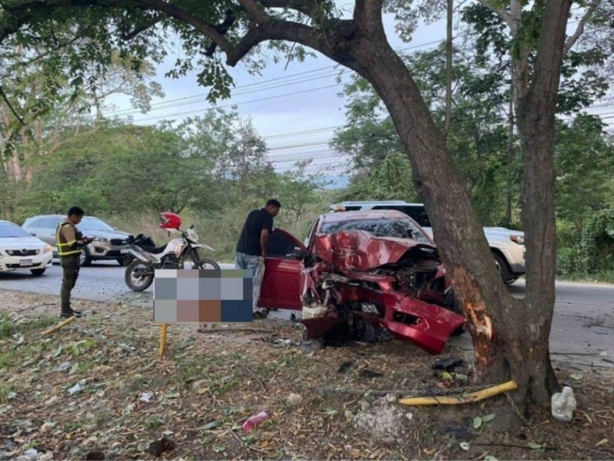 Joven pierde la vida tras chocar contra un árbol en San Pedro Sula