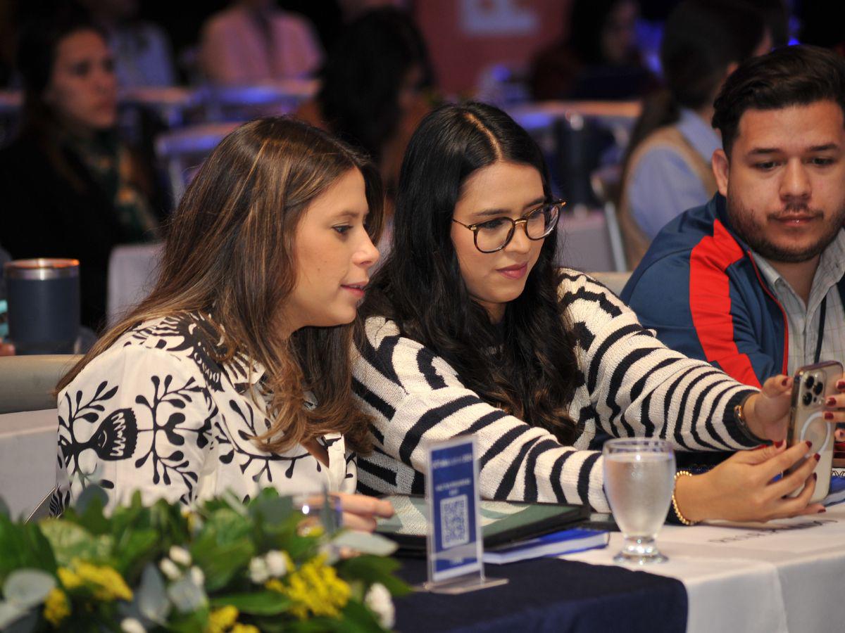 El tercer encuentro reunió a decenas de profesionales del ecosistema de mercadeo y publicidad de la capital.