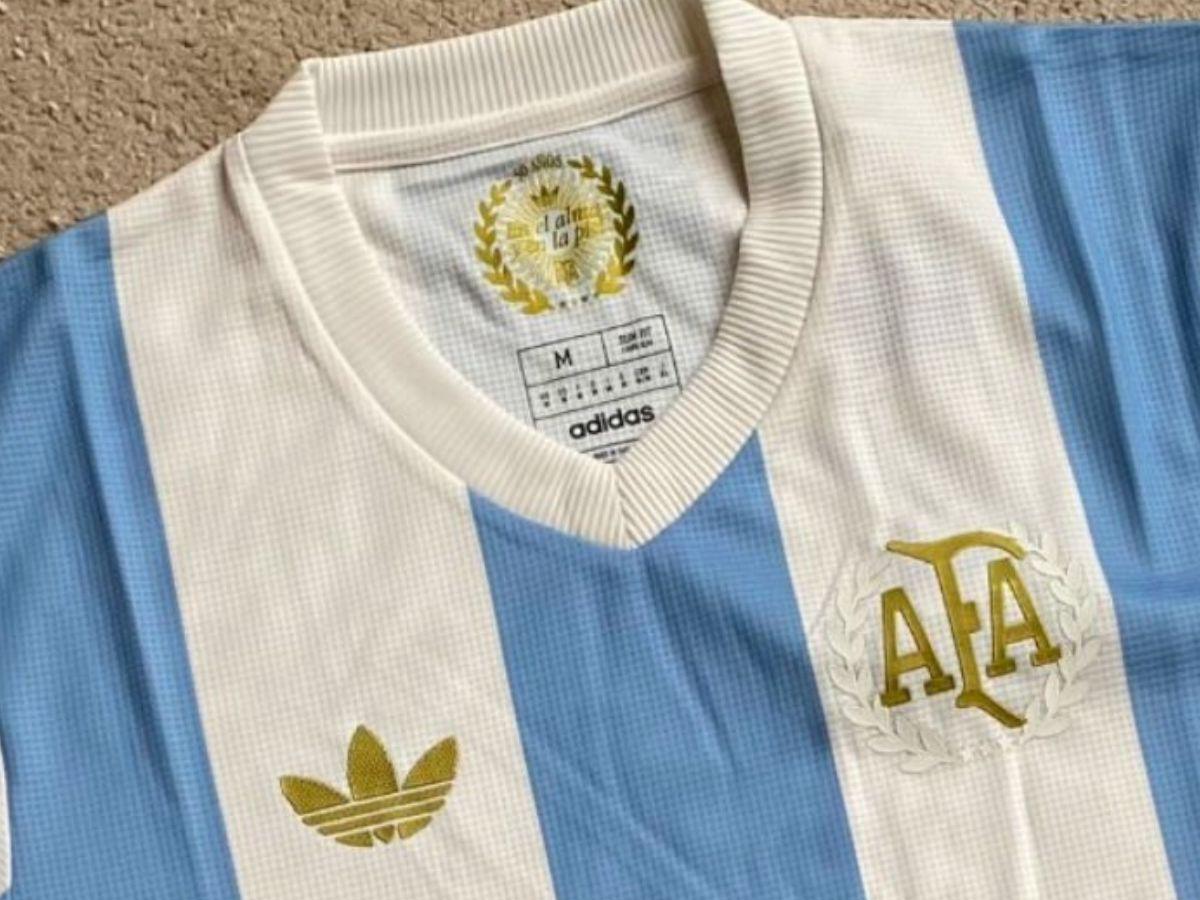 A lo retro, Argentina presenta su nueva camiseta inspirada en el Mundial de 1974