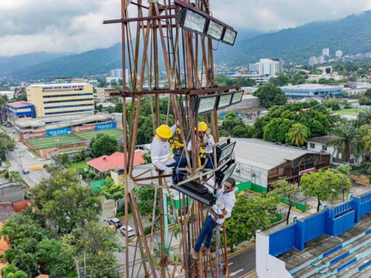 Honduras - México: ¡Mejoran la iluminación! Nuevas lámparas instaladas en el Morazán