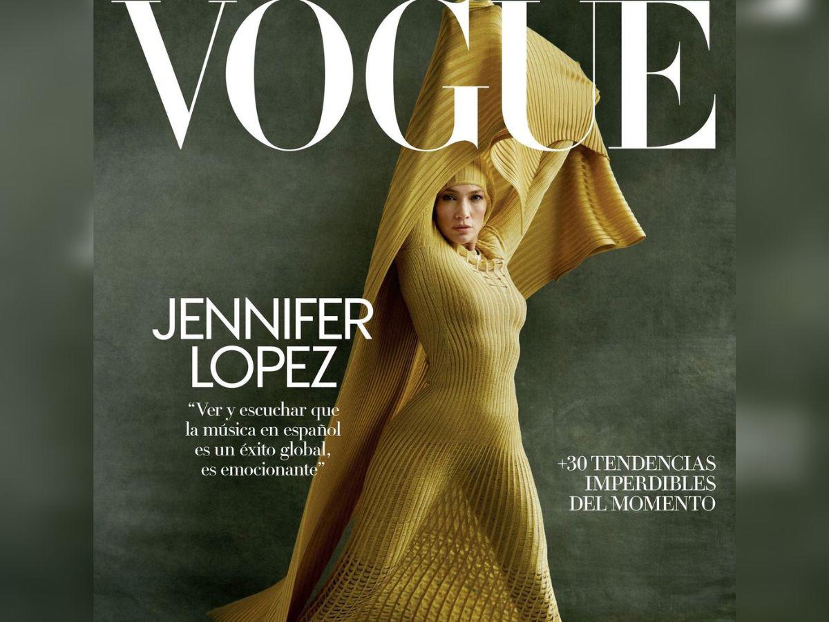 La artista luce su figura a sus 53 años en la portada de Vogue.