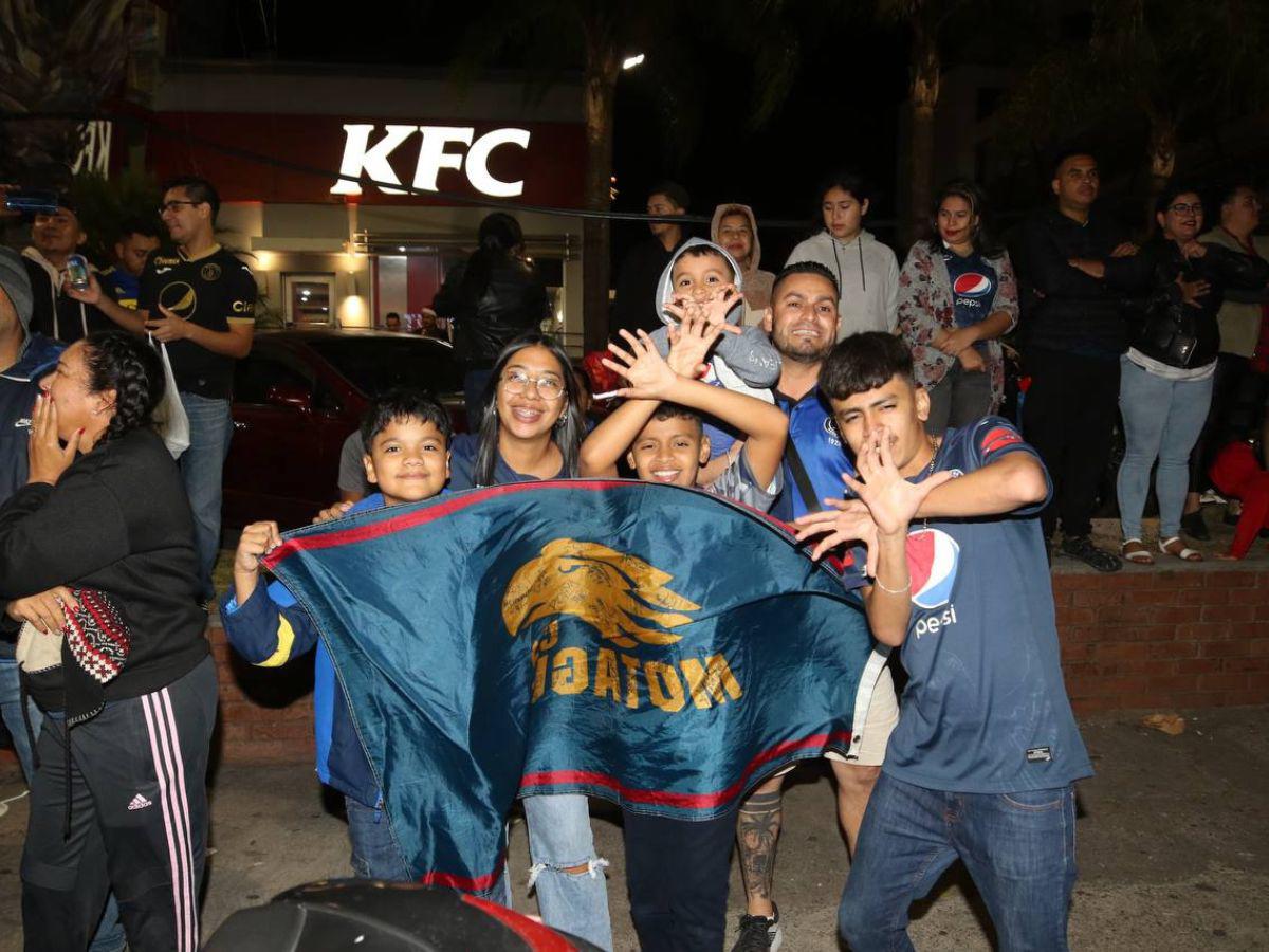 ¡Fiesta en el bulevar Morazán! Las mejores imágenes de los motagüenses celebrando su triunfo