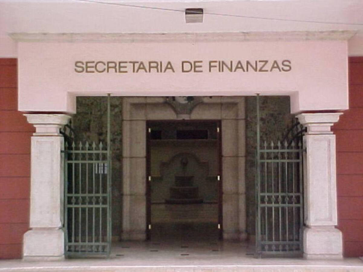 ¿Quiénes se perfilan a asumir la Secretaría de Finanzas para 503 días?