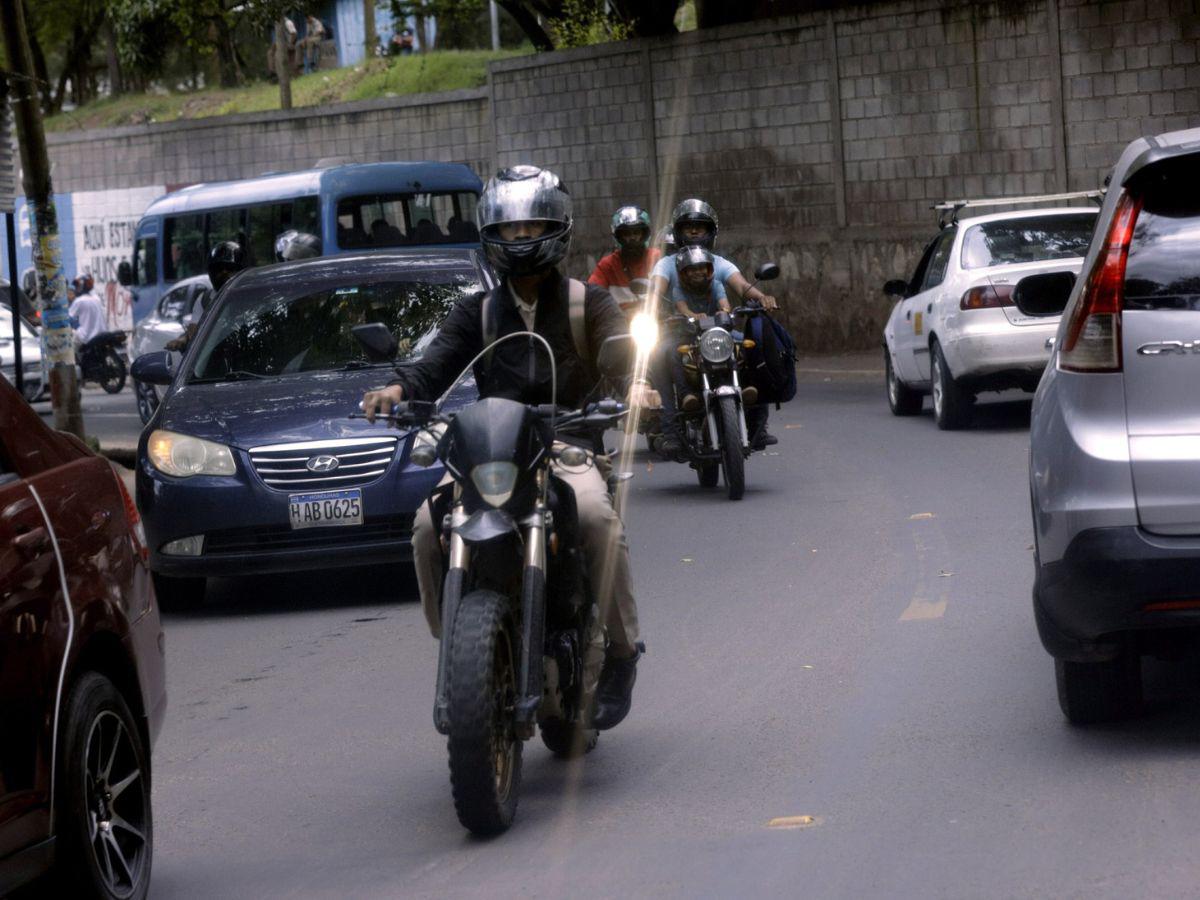 Prohibiciones y multas: normas de tránsito que todo motociclista debe saber en Honduras