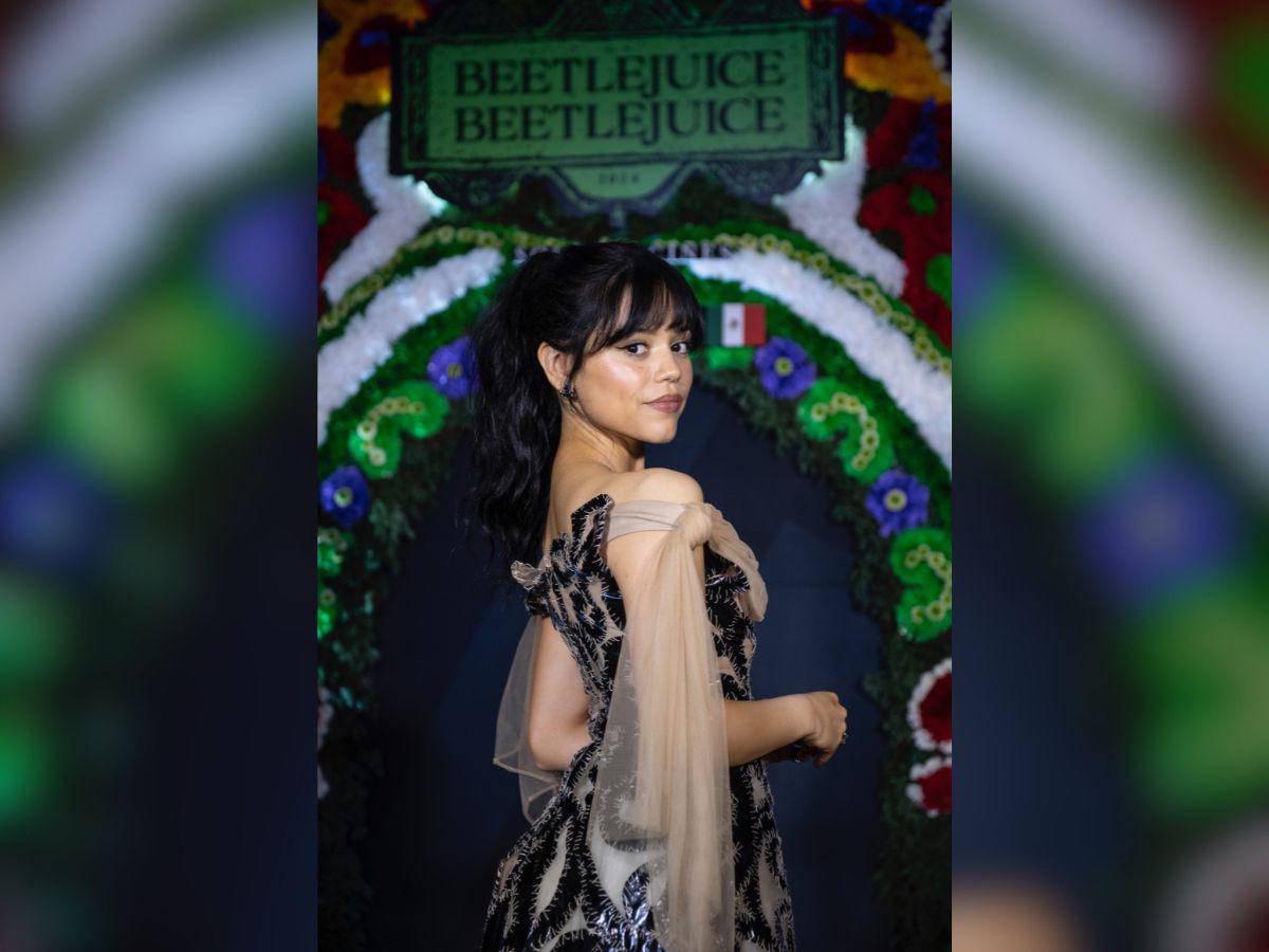 Jenna Ortega, la estrella de “Merlina”, se une al elenco en un nuevo trabajo junto a Burton.