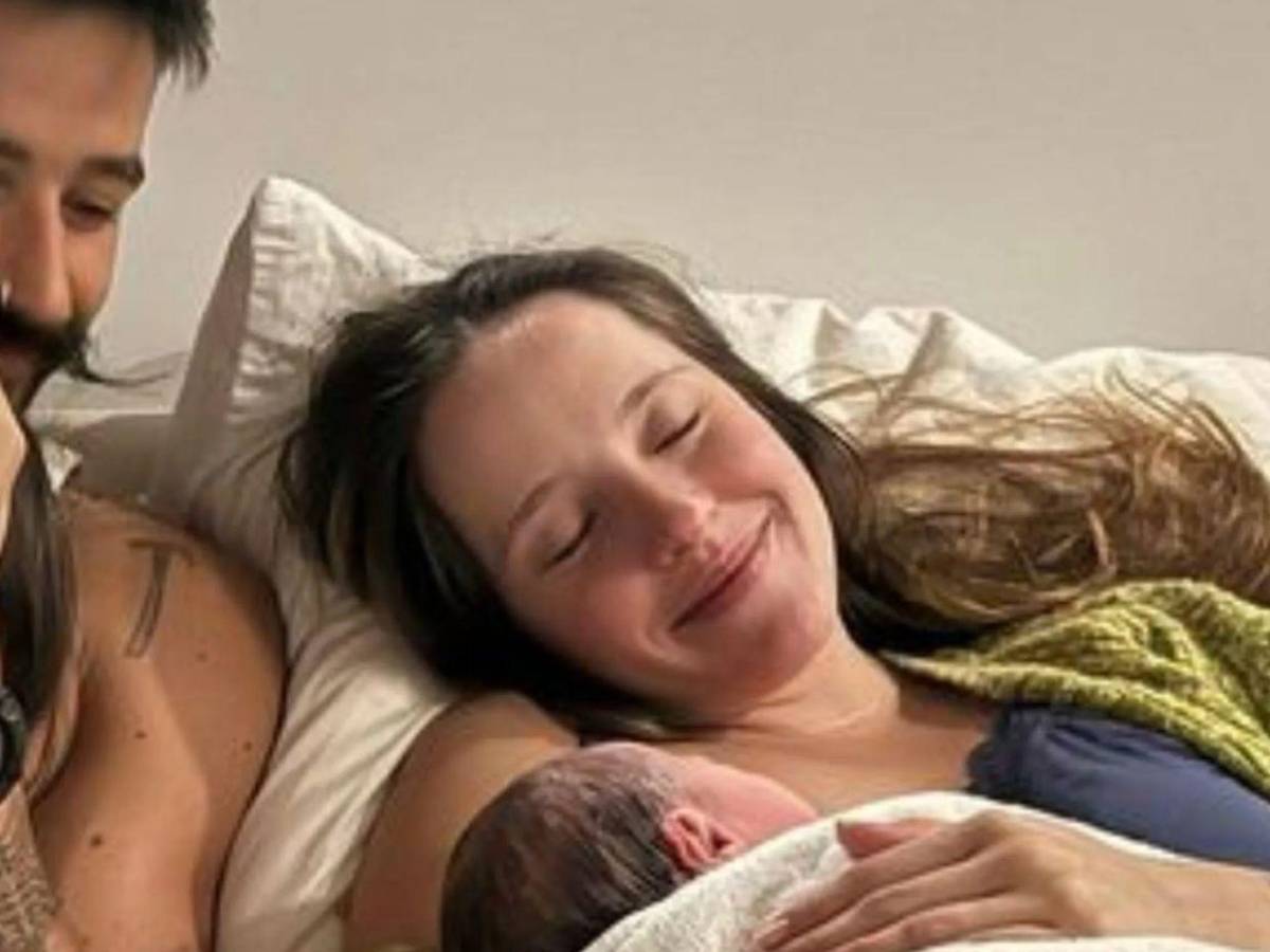 ¿Canibalismo o tendencia? Camilo revela que su esposa se comió la placenta de su bebé