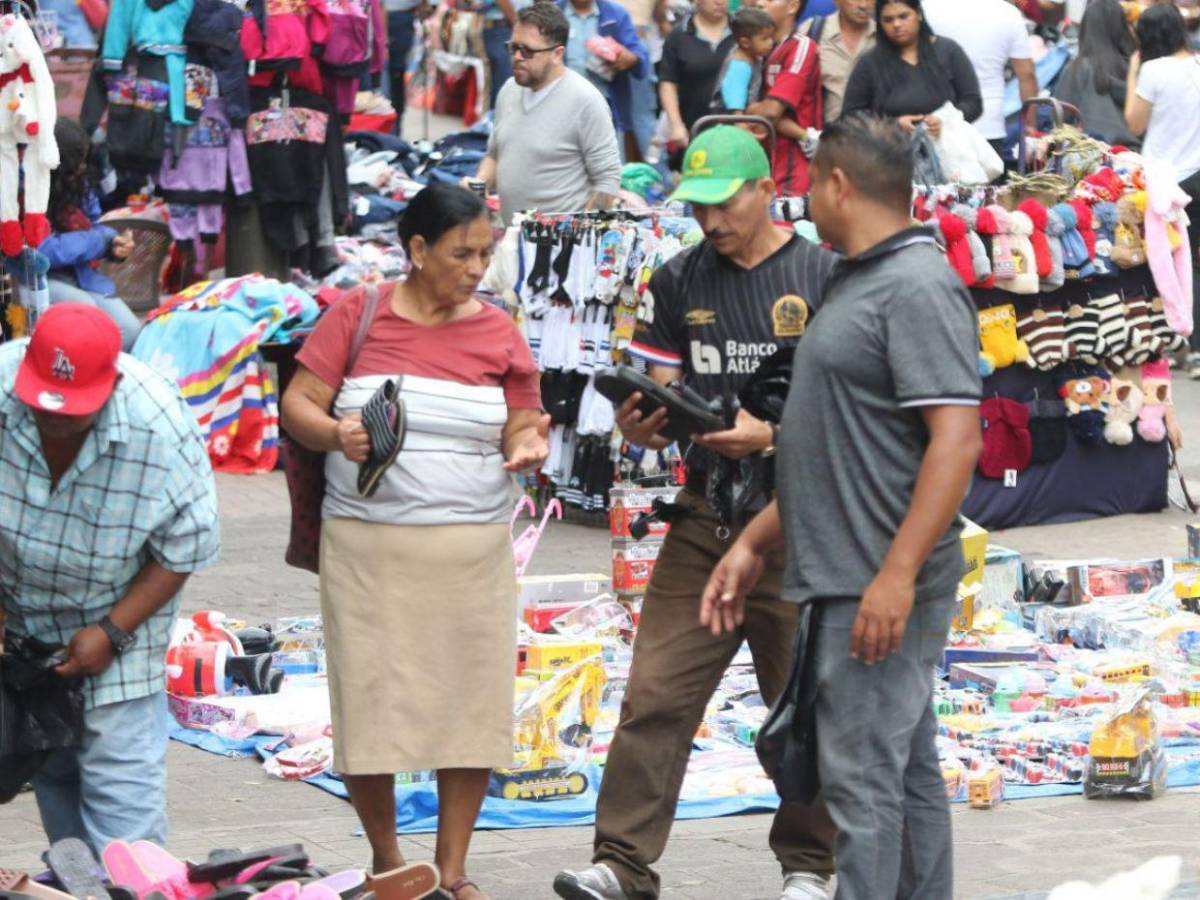 Última venta del 2024 inunda el centro de Tegucigalpa de vida y alegría