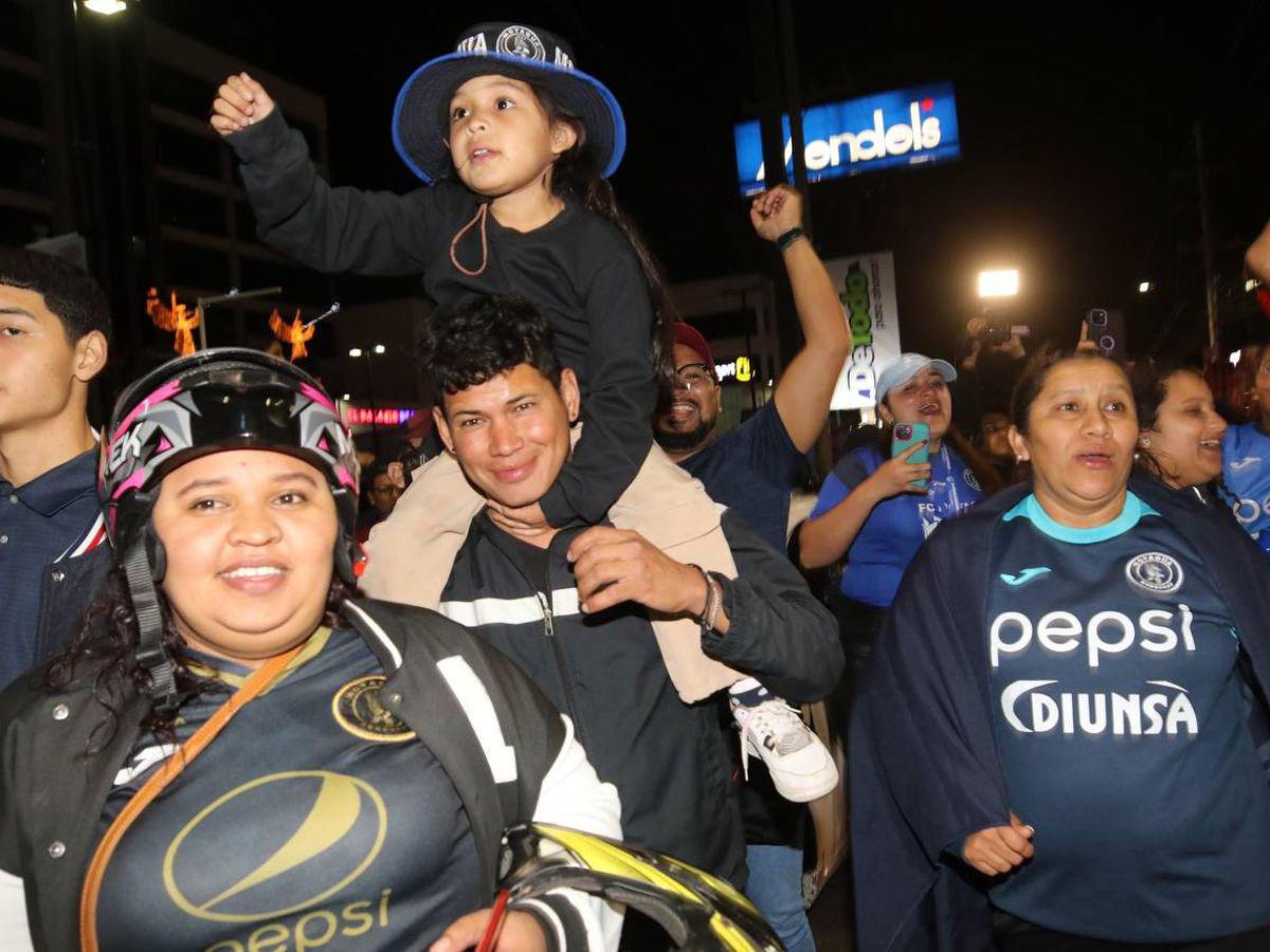 ¡Fiesta en el bulevar Morazán! Las mejores imágenes de los motagüenses celebrando su triunfo