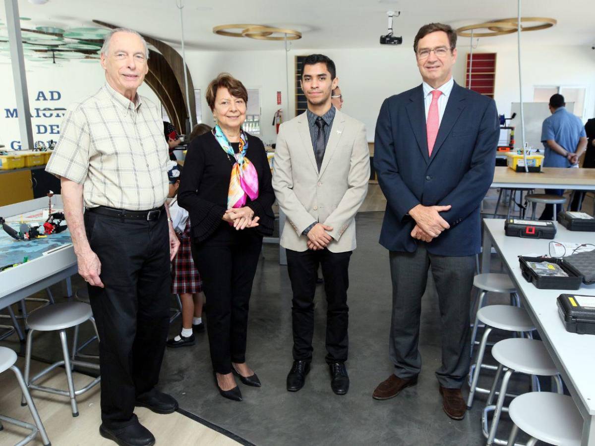 Entre invitados inauguran nuevo centro de aprendizaje de Macris School