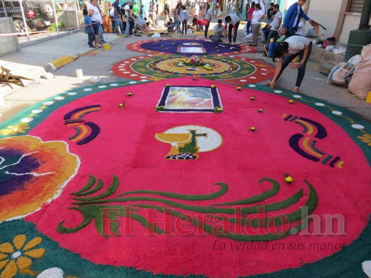 Se espera un aumento de turistas en la Semana Mayor atraídos por las tradicionales alfombras de aserrín.