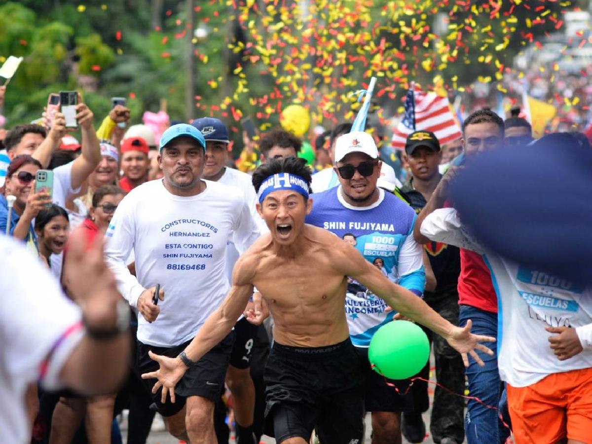 Shin Fujiyama completa reto 3,000 km: Así fue la llegada del japonés a El Progreso