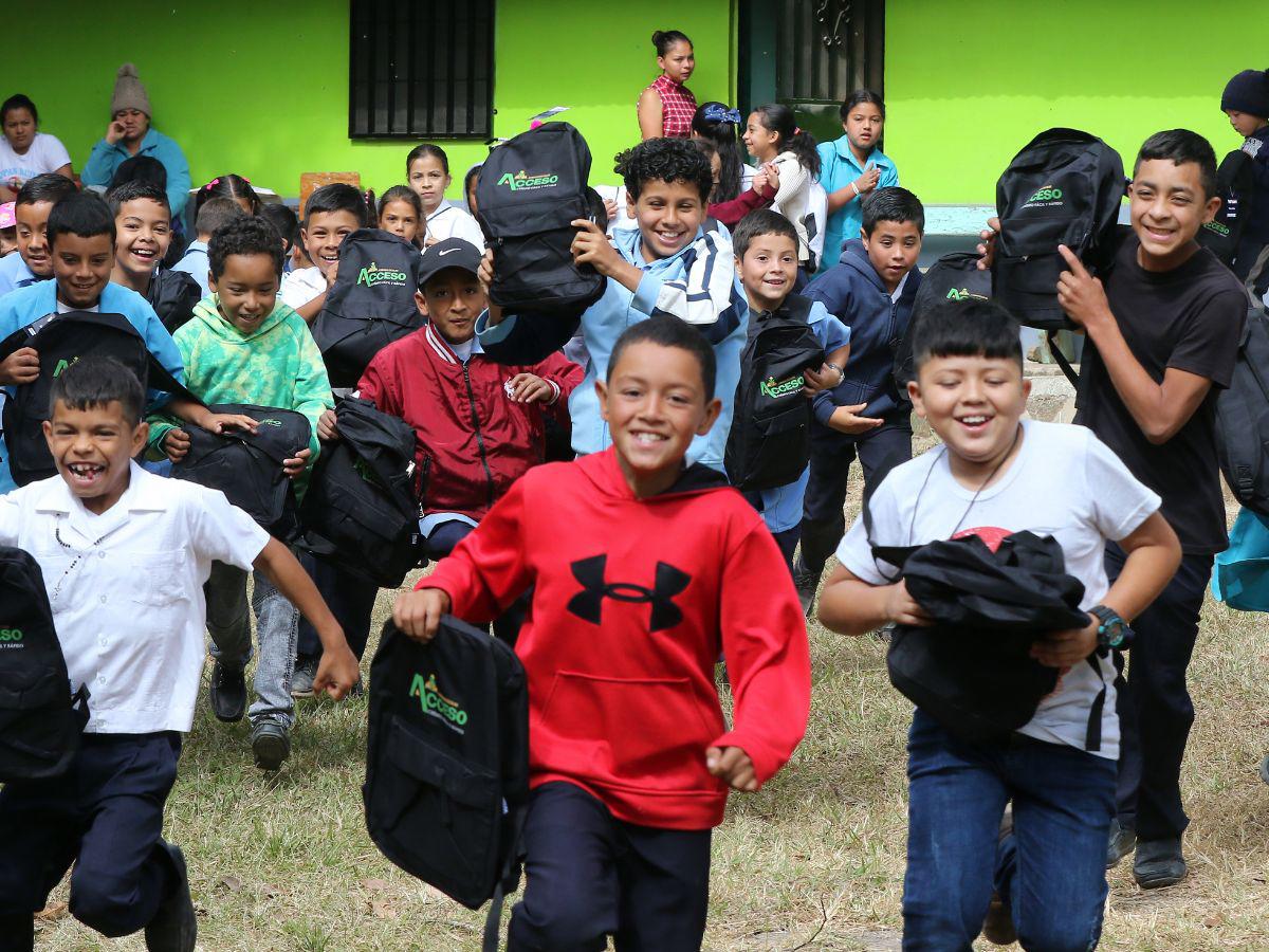 Hasta la aldea El Empedrado llegamos para apoyar la educación de los niños