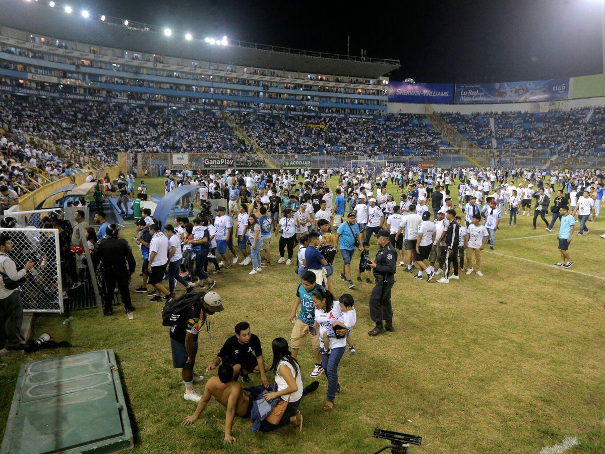 Después de la estampida en el estadio Cuscatlán, FIFA inspeccionará estadios salvadoreños para evitar futuras tragedias