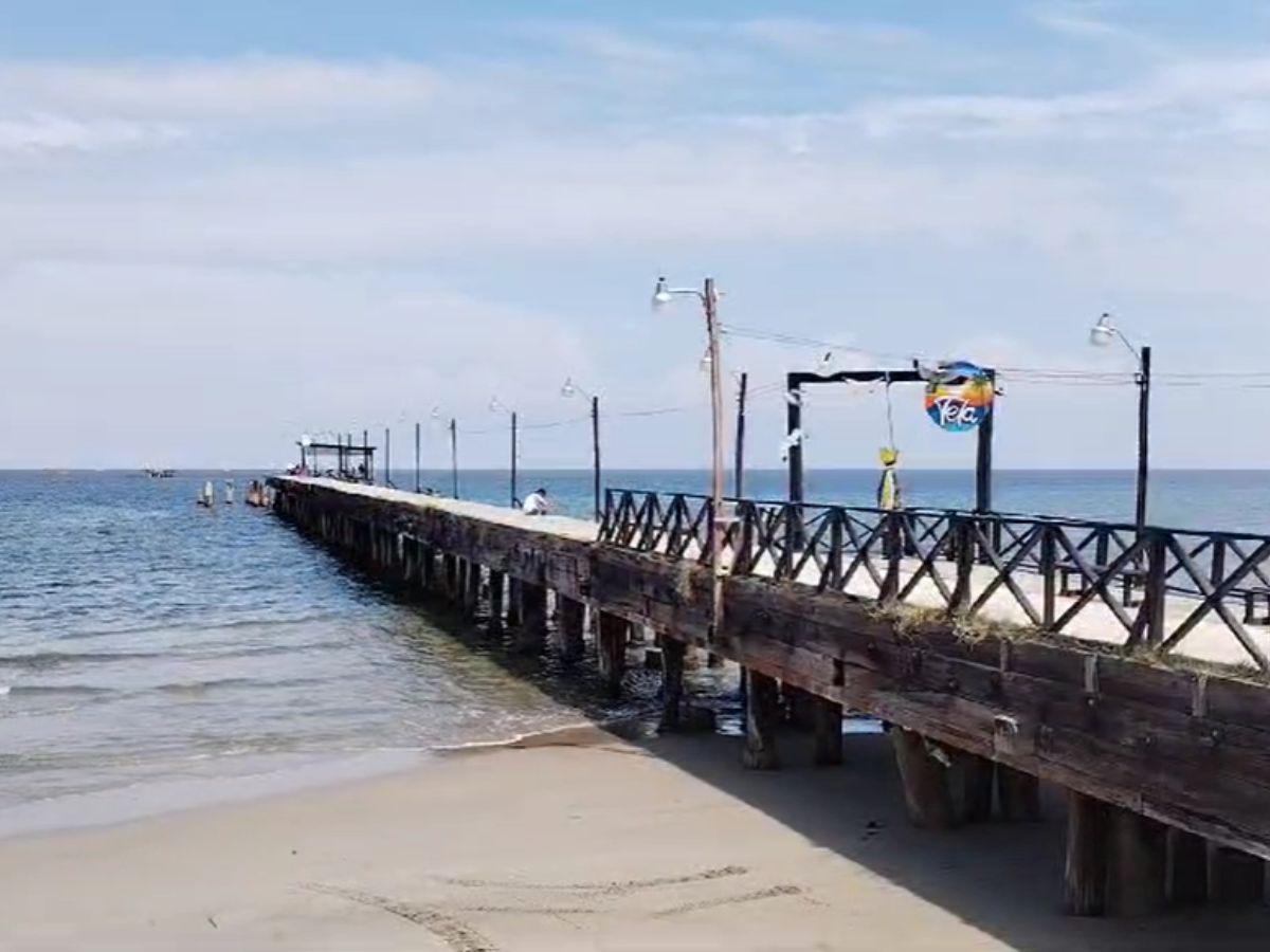 Desolada queda la playa de Tela donde un hombre fue atacado por un tiburón