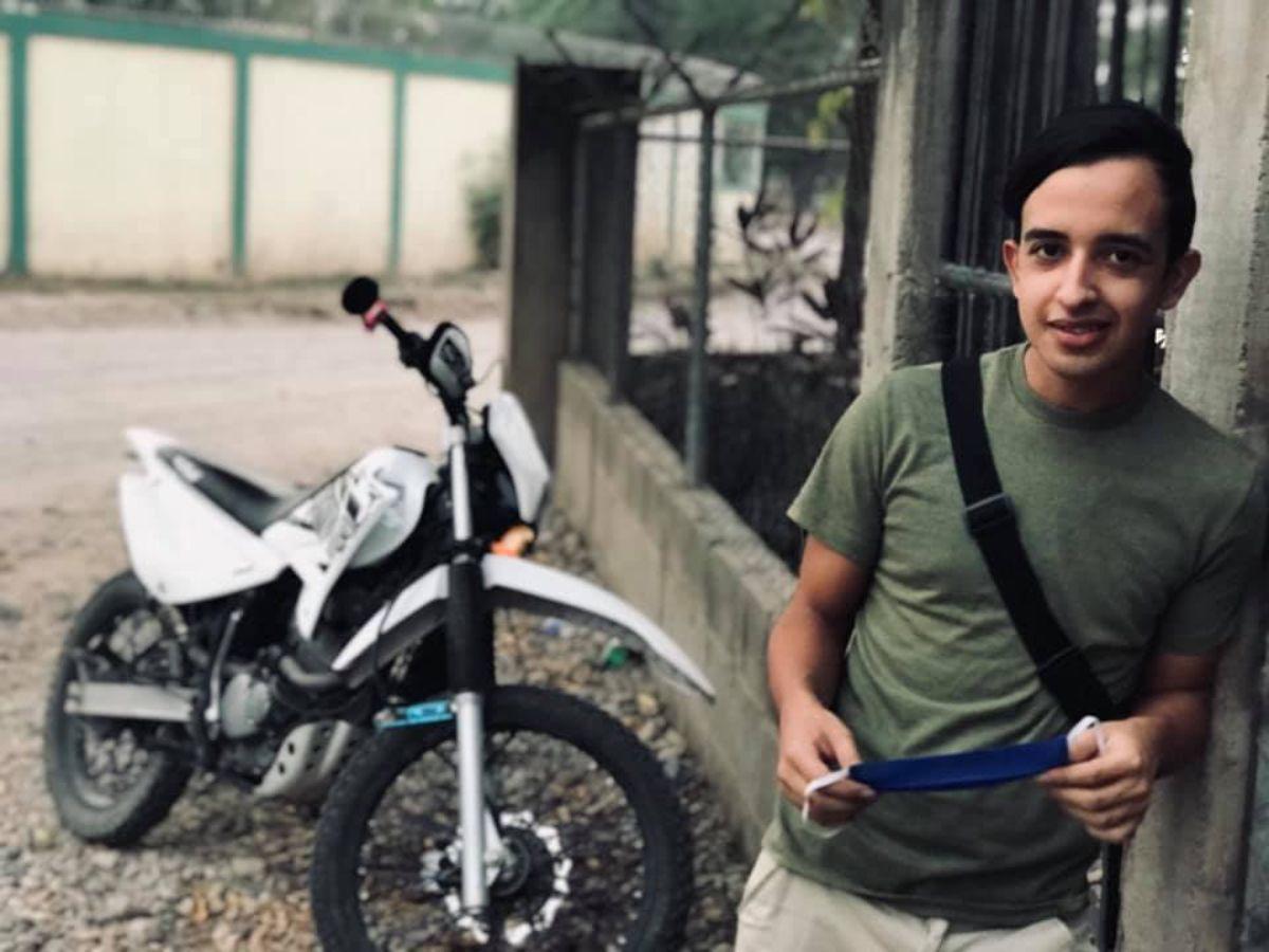 Miguel Murillo, joven asesinado por robarle su moto; su novia resultó herida