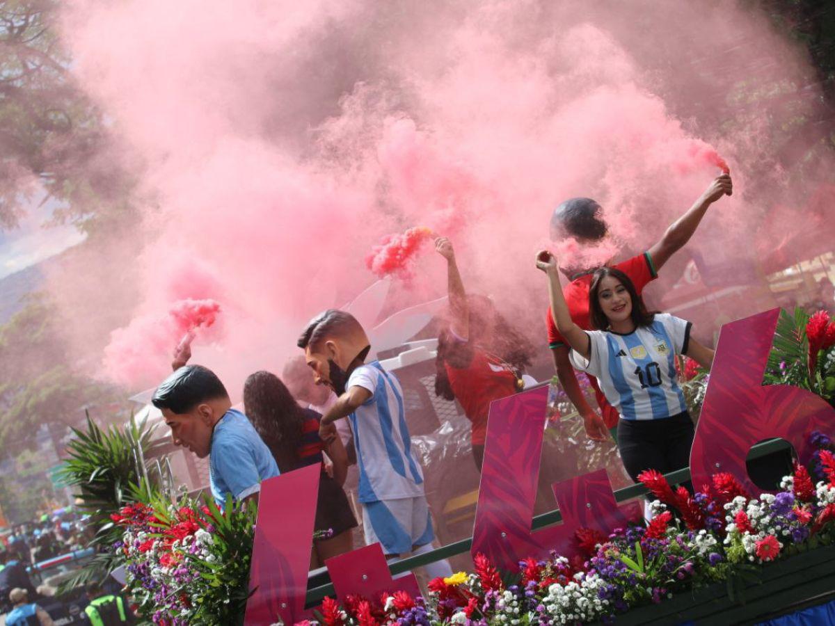 Coloridas carrozas deslumbran en el vibrante Carnaval de Tegucigalpa 2024