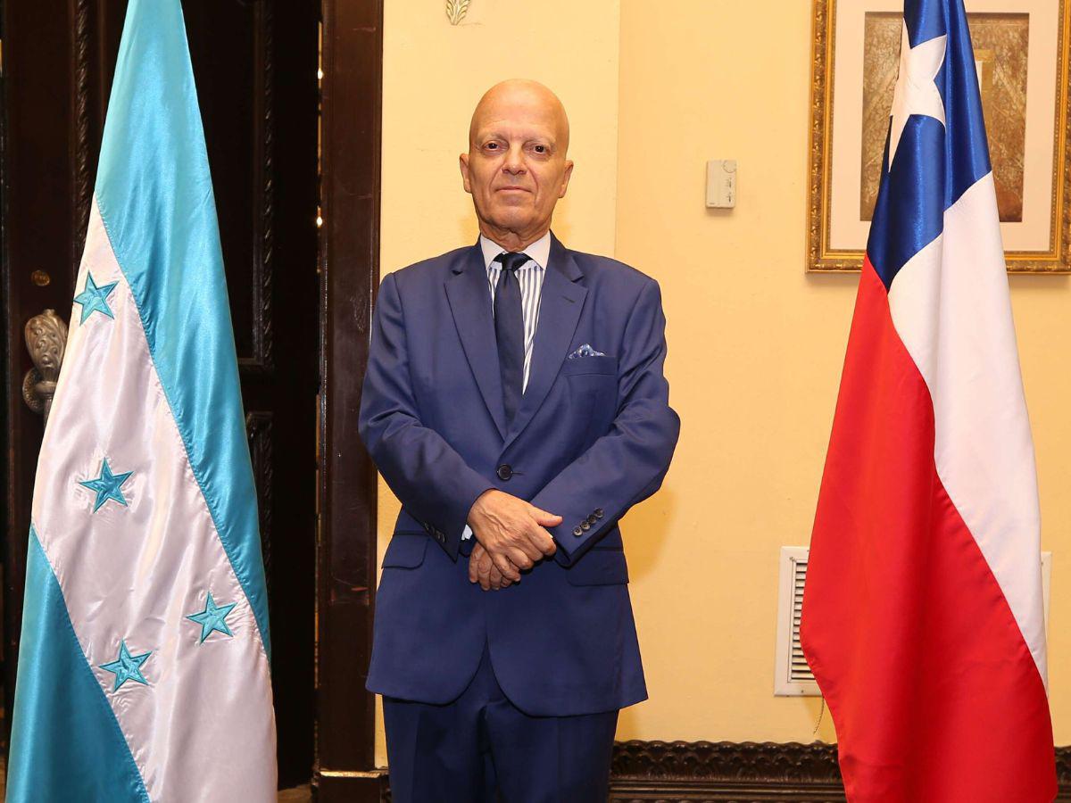 Embajador de Chile, Enrique Barriga Larraín, concluye misión diplomática en Honduras