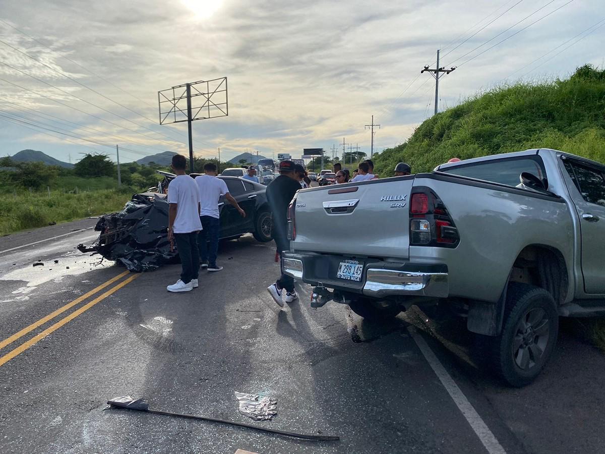 Se desconoce cómo fue que ocurrrió el choque que involucró a los tres conductores.