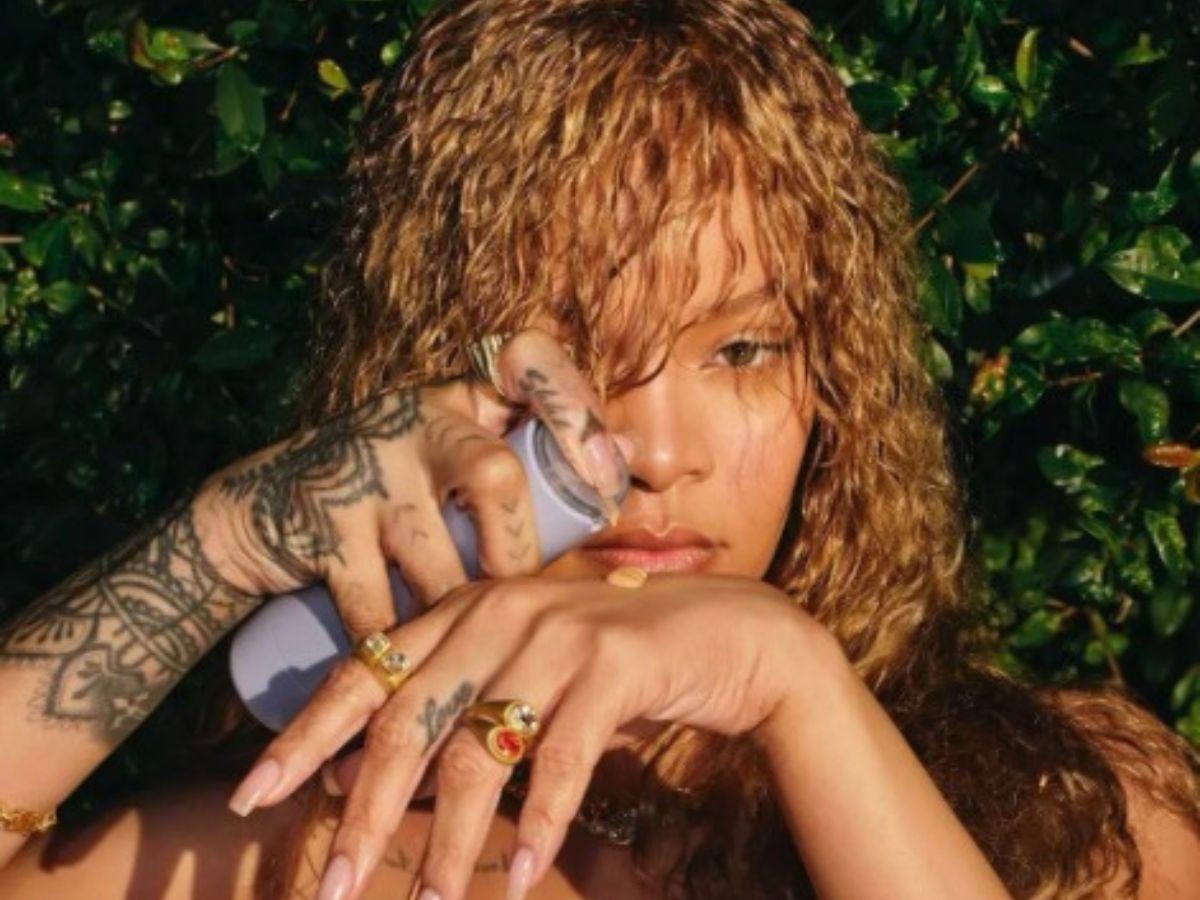 Rihanna lanza la nueva colección Lavish Lace con atrevidas fotos