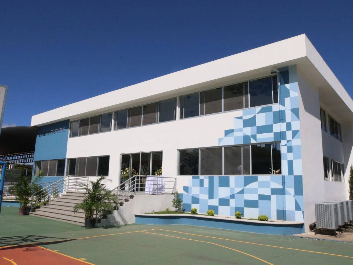 Entre invitados inauguran nuevo centro de aprendizaje de Macris School