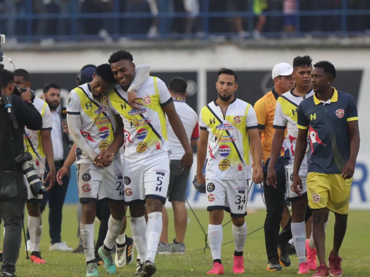 Génesis hace la hombrada y elimina a Olancho en repechaje y se mete en semifinales