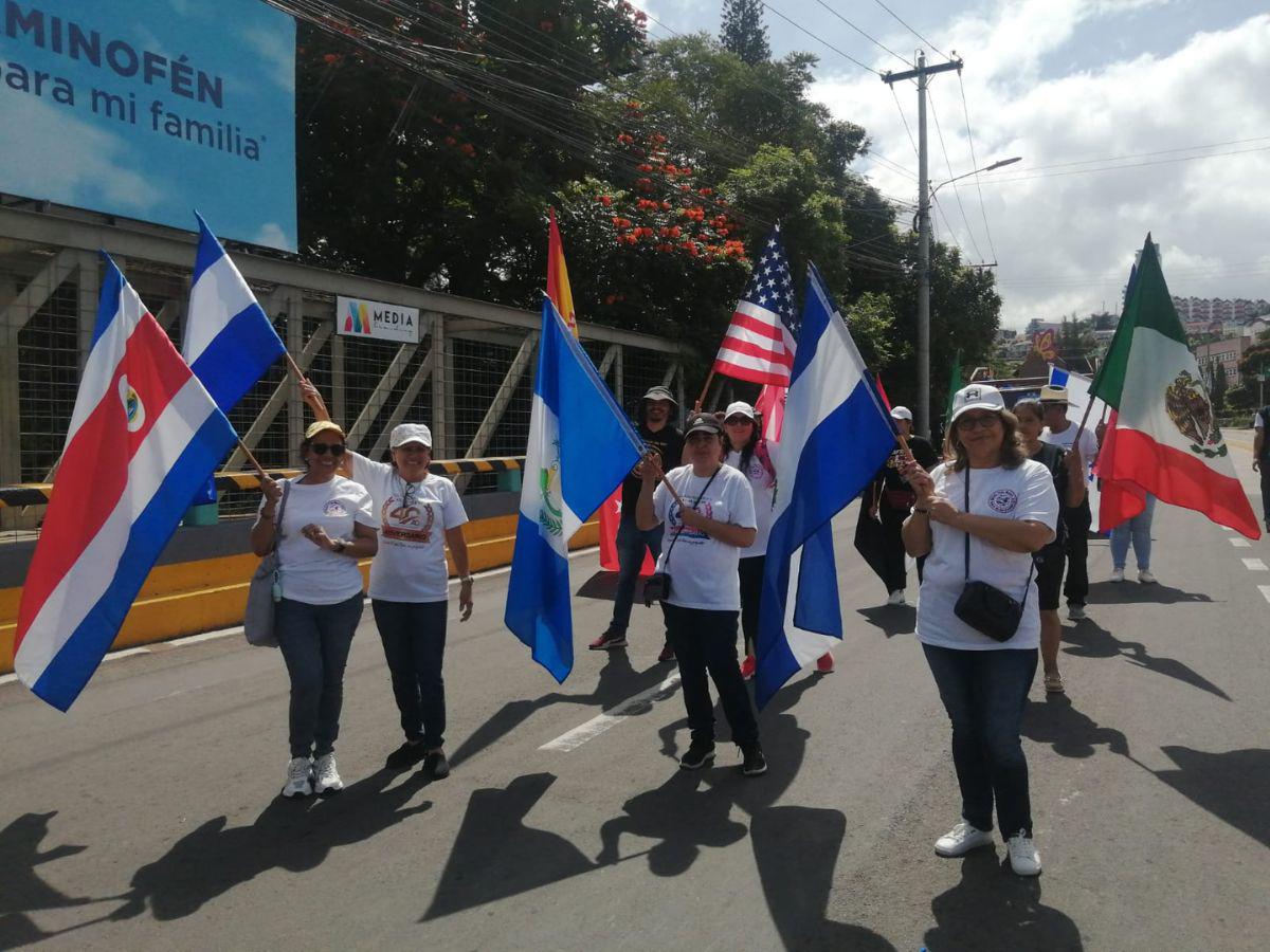 Iglesias conmemoran con devoción el Día de la Biblia en Honduras