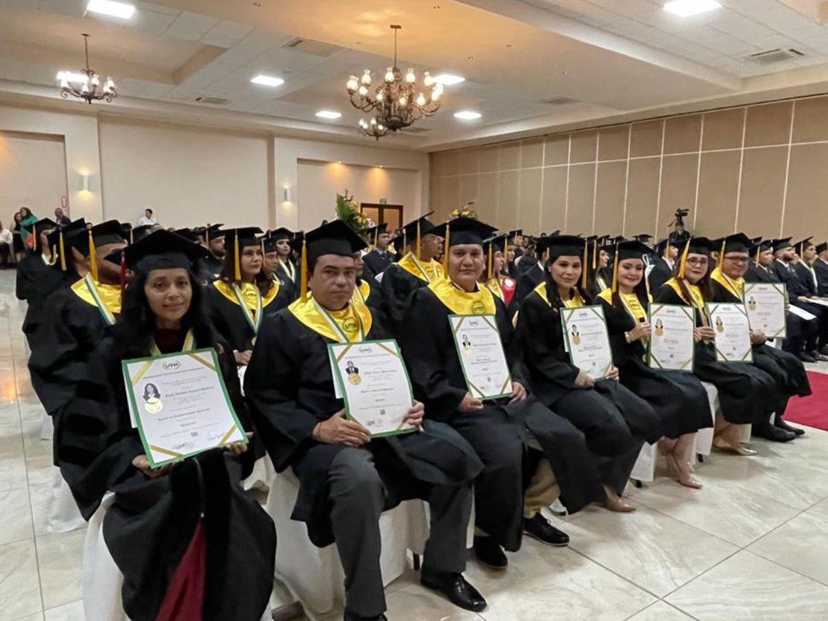 UTH gradúa décima generación de profesionales en Campus Choluteca