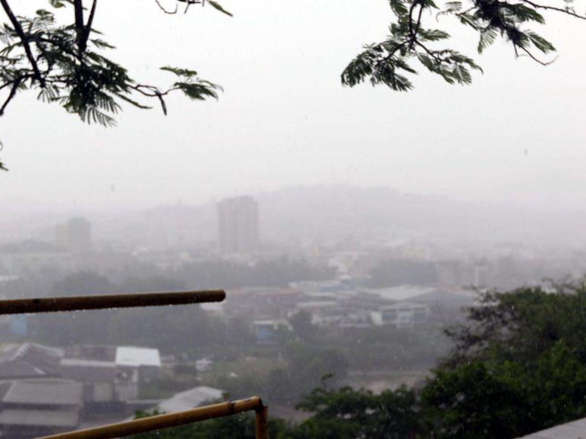 Ingreso de onda tropical provocará lluvias en todo el país durante este fin de semana