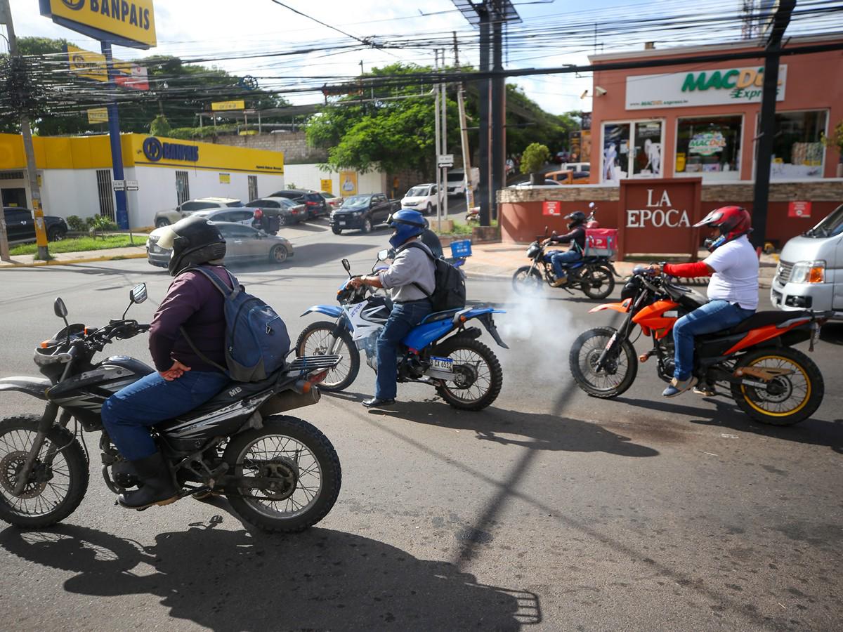 15 consejos para conducir seguro en moto que podrían salvarte la vida