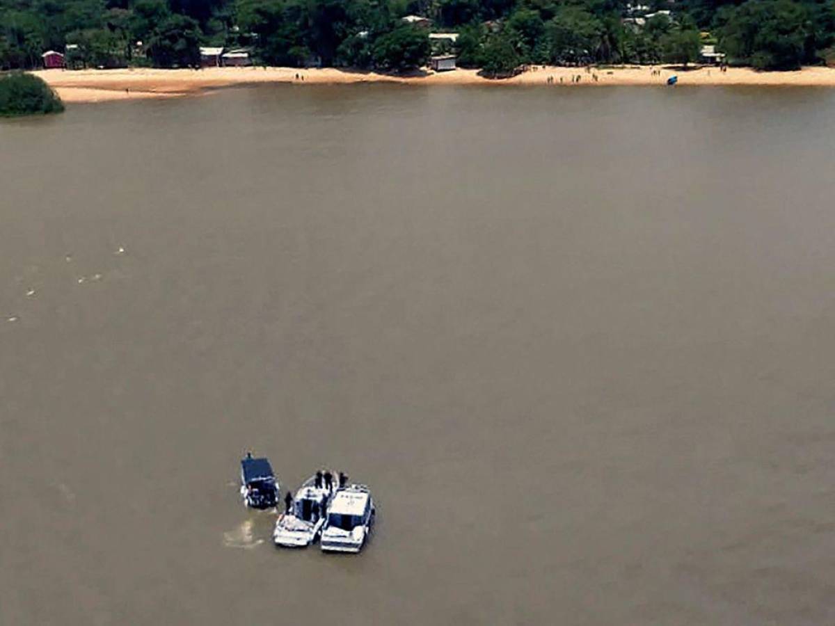 Naufragio en norte de Brasil deja 11 muertos y 8 desaparecidos