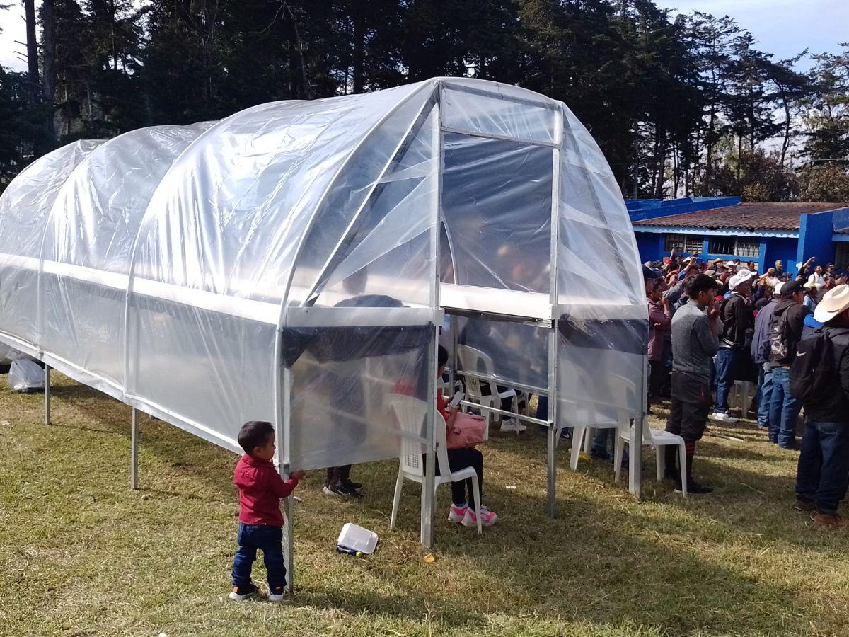 Secretaría de Agricultura entrega secadoras solares e insumos a cafetaleros