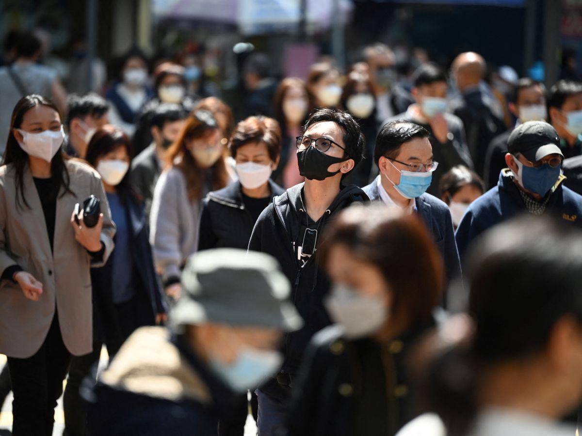 Hong Kong acaba con uso obligado de mascarilla casi mil días después de la pandemia