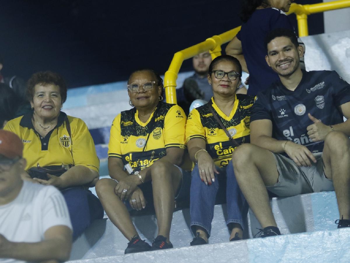 Ambiente de fiesta se vive previo al clásico entre Real España y Marathón