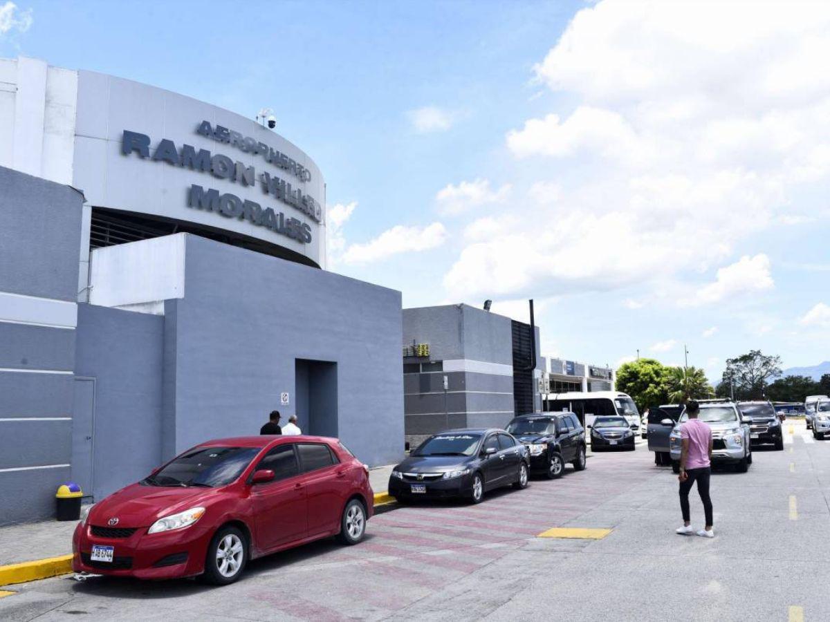 Restringen a uno el número de acompañantes para pasajeros de aeropuerto Villeda Morales