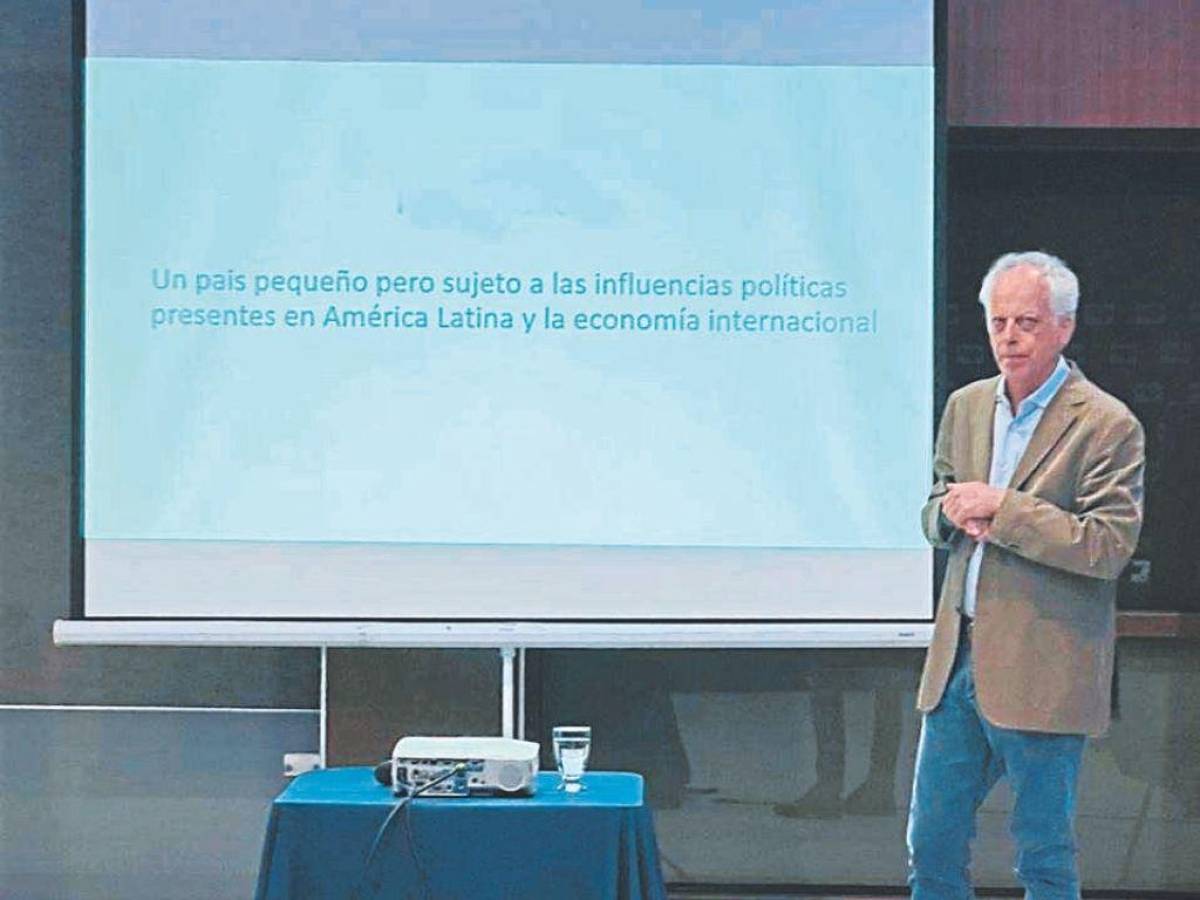 Reconocido experto pide a sectores público y privado trabajar juntos