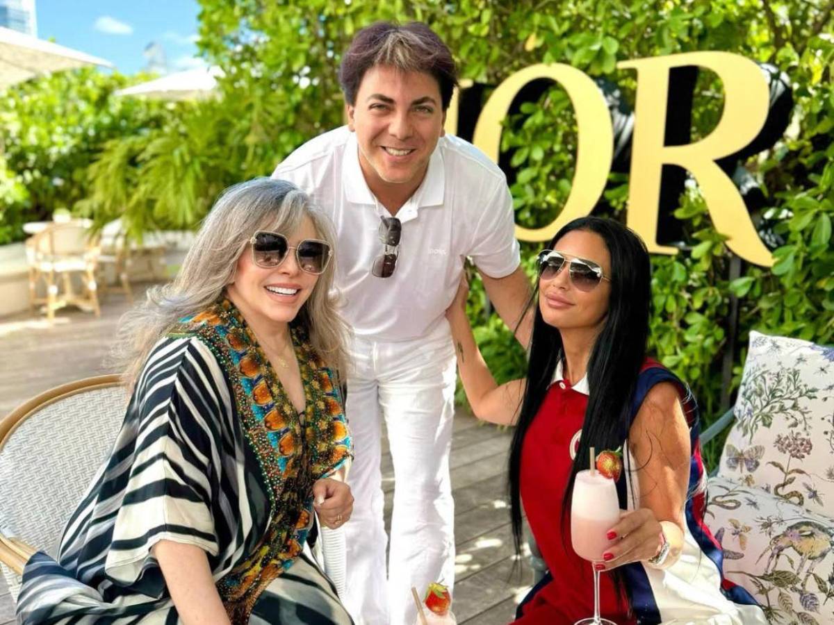 Cristian Castro celebra su cumpleaños: ¿Quién es la mujer que lo acompaña?