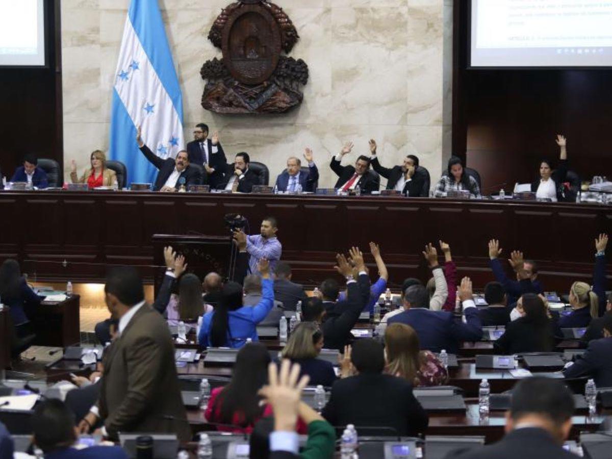 Acuerdos políticos para la elección del fiscal están en un punto muerto