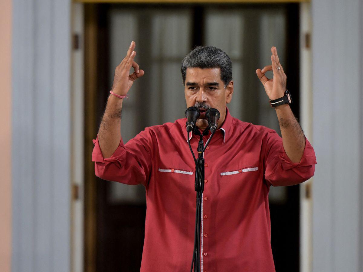 Nicolás Maduro suspenderá por 10 días la red social “X”