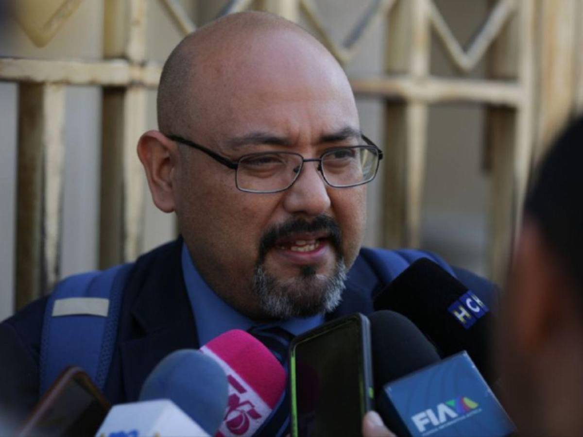 Exigencias de justicia y mucha expectativa:  ambiente en los juzgados por caso de Romeo Vásquez