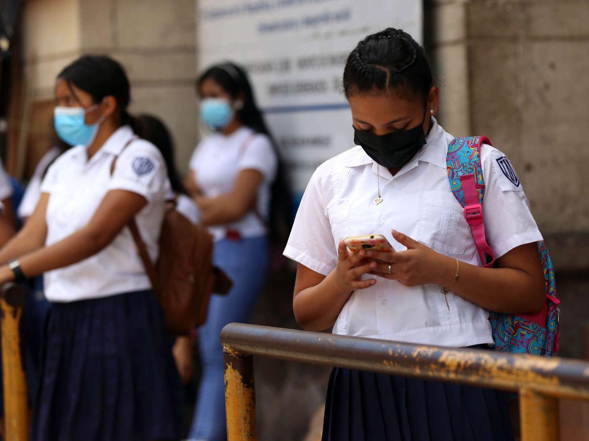 Padres piden a presidenta Castro no sancionar Ley de Educación Integral