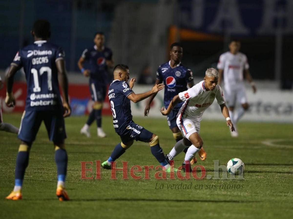 Motagua acaba con invicto de Olimpia y toma el liderato del Apertura