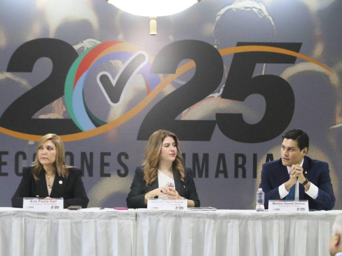 Así fue la entrega de planillas del Partido Liberal en el CNE