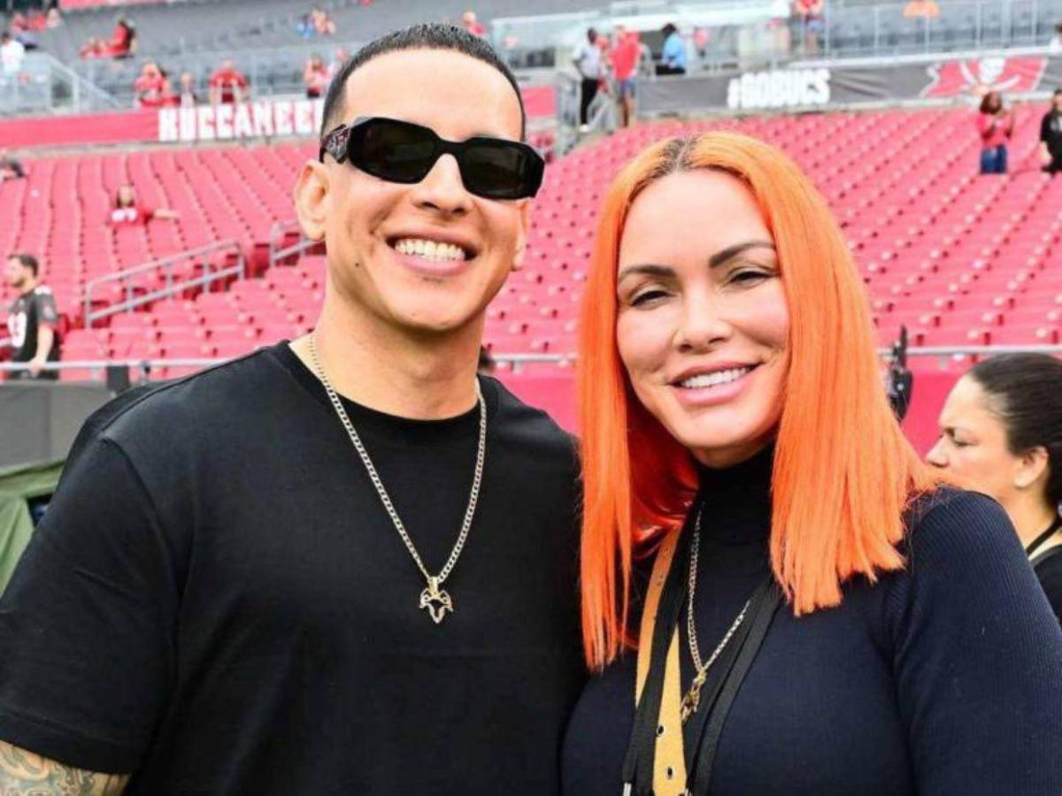 Recuperar control y documentos: la demanda de Daddy Yankee a Mireddys González