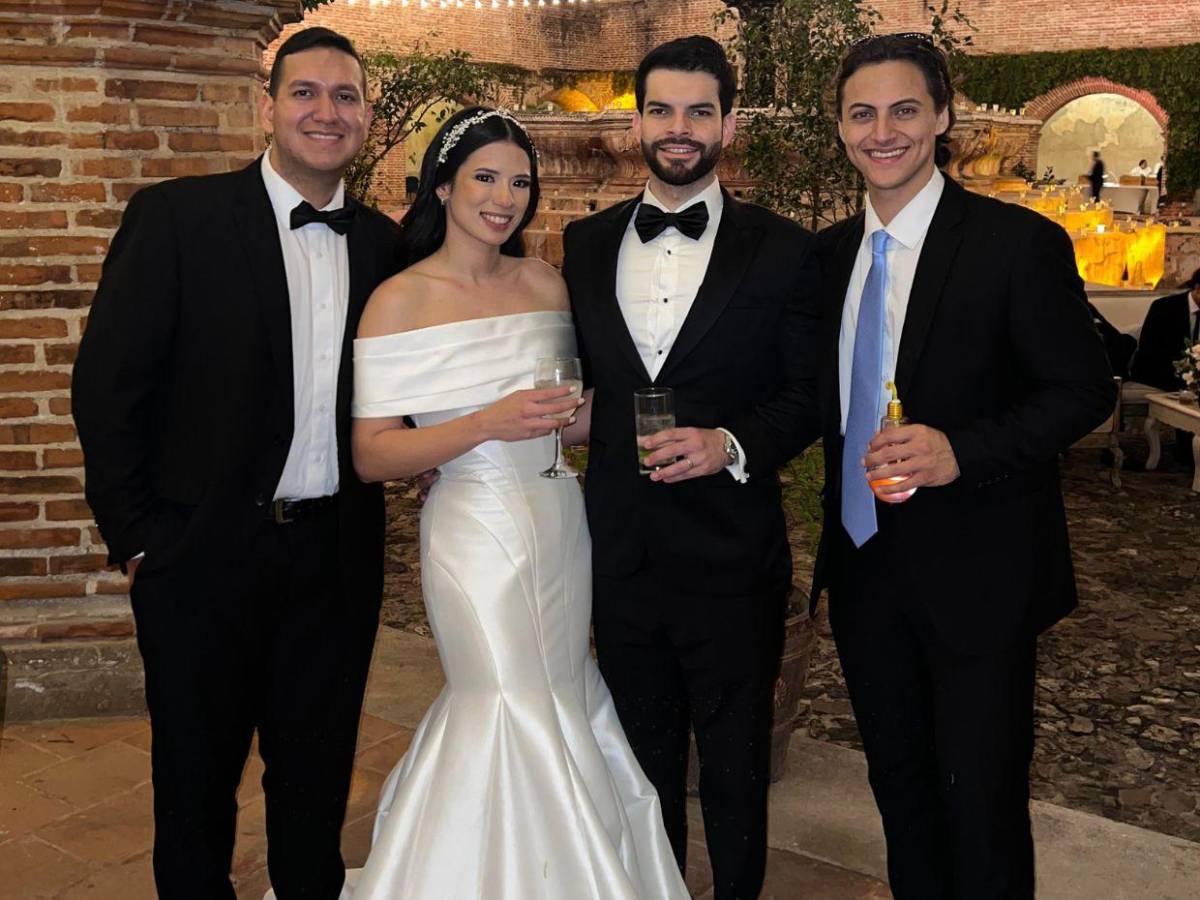 Lucía Yon y Vladimir Castillo sellaron su amor en Antigua Guatemala