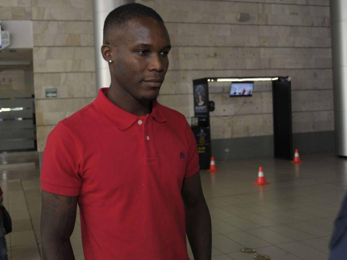 ¡Duro revés! FIFA castiga a Rubilio Castillo por tres meses más tras incumplir contrato